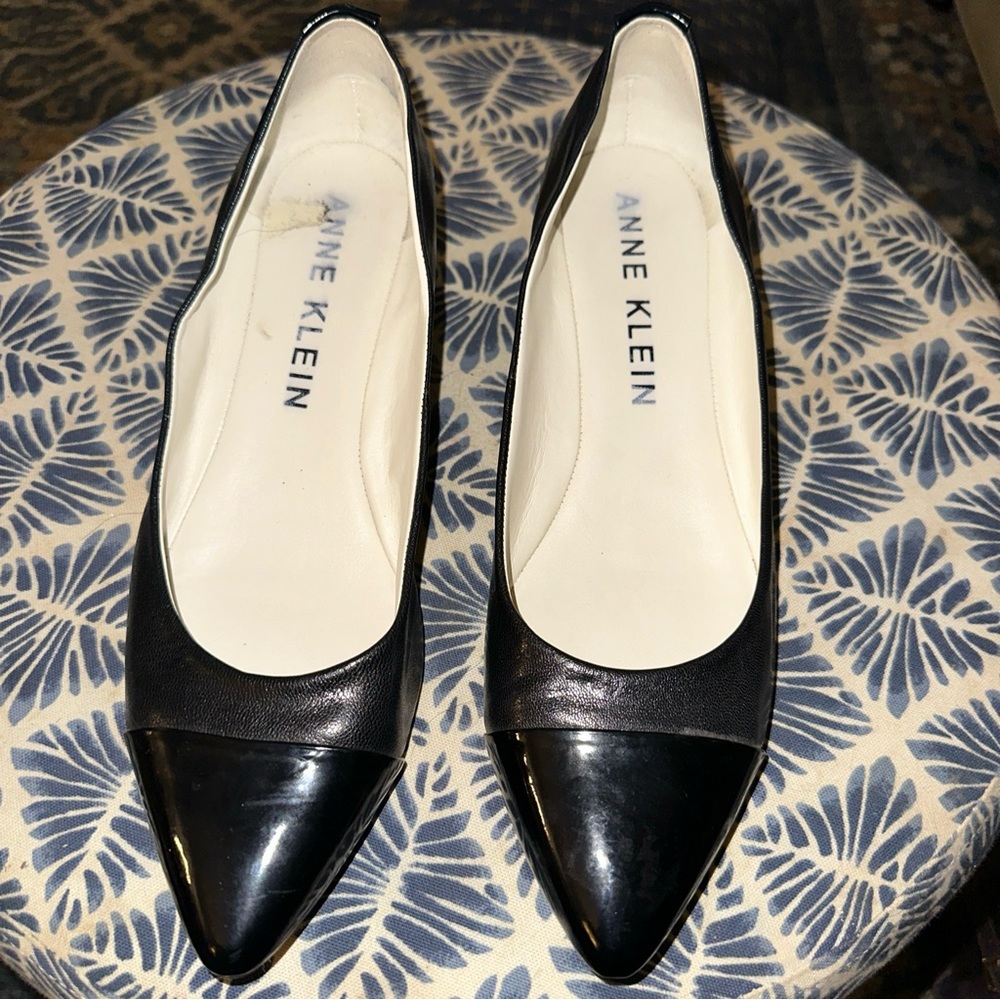 Anne Klein black leather wedge sz 11 VGUC 4